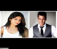 After romancing Shahrukh Khan, Anushka Sharma set to sizzle with Salman Khan in Rajshri's next?