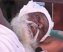 Endosulfan agitation: Police arrests Mohan Kumar
