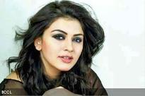 Hansika is not dating Simbu