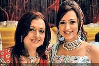 Anita-Pooja Kanwal bags Ravi Ojha's next!