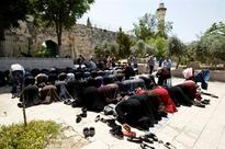 Israel police limit non-Muslim visits to Jerusalem mosque