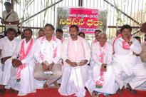 Suspended TRS leader to move court against party leadership