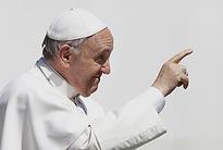 In Brazil, pope to meet slum-dwellers, politicians, world's youth