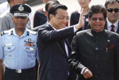 PM, Li Keqiang hold talks on crucial issues