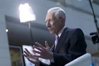Fischer Defends Reinhart, Rogoff Against Attacks