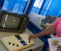 Retro game Pong gets supersized