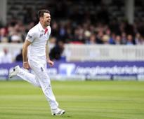 Botham backs Anderson to break his record