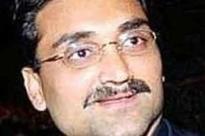 Adi Chopra comes to his cousin Ravis rescue?