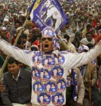 Murder case: HC sets aside life term of former UP minister