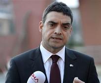 Main opposition CHP's deputy head visits deputies in jail