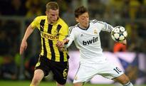 Manchester United face City competition for Dortmund midfielder Sven Bender