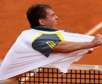 High drama, papal blessings at Italian Open