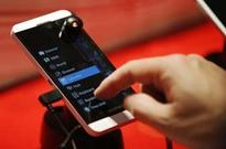 BlackBerry shifting emphasis from smartphones to services
