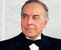 Heydar Aliyev, preferred Armenian cognac to Azerbaijani one