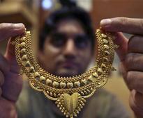 Gold premiums jump after RBI import curbs