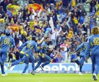 Aussies falter as Sri Lanka march into last four
