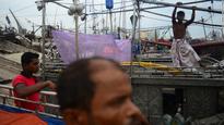Photos: Refugees seek shelter