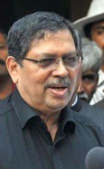 Mining closure: Ex-Lokayukta Hegde against financial aid
