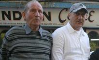Anupam Kher dedicates play to father