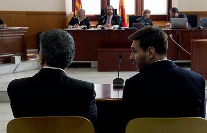 Revealed! Messi's new Barcelona contract signed by his father Revealed! Messi's new Barcelona contract signed by his father