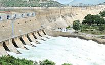 Water level at Mettur hits 17-year low
