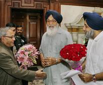 Punjab chief minister Parkash Singh Badal meets President Pranab Mukherjee to seek clemency for Devinderpal Singh Bhullar