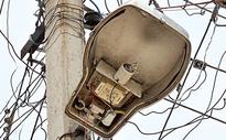 Smashing of 50 streetlights sparks theft fear in Fort City