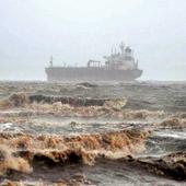Ship with five crew member stuck off Madh Island