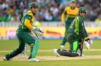 Pakistan fans downcast after second defeat