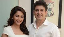 Madhuri Dixit`s husband happiest man on earth, says Arshad Warsi