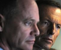 Qld premier at odds with Abbott on rail