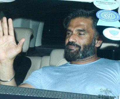 PIX: Salman-Iulia party with Saqib Saleem PIX: Salman-Iulia party with Saqib Saleem