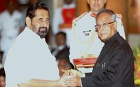 President Mukherjee gives away Padma awards