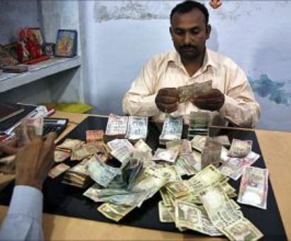 Assam minister denies links to Saradha, sends legal notice