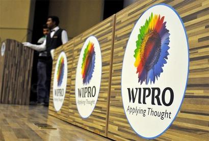 Half of Wipro's 14,000 US staff are Americans Half of Wipro's 14,000 US staff are Americans