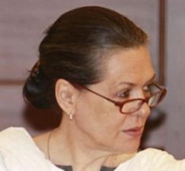 As crucial bills hang in limbo, Sonia reaches out to Sushma