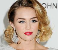 Miley Cyrus invites fans to star in new video