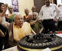 Veteran Zohra Sehgal turns 101; last seen in Cheeni Kum, Sawariya