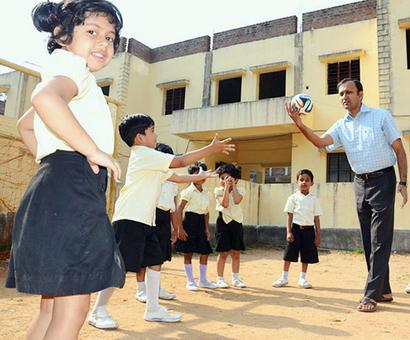 A school where teachers don't 'teach'! A school where teachers don't 'teach'!