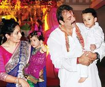 Aamir Khan and Sanjay Dutt's kids are BFFs!