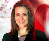 Preity Zinta makes her debu...