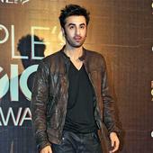 My father pitches me like Tom Cruise: Ranbir Kapoor