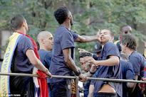 Pique, Song brawl on open-top bus parade
