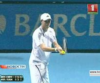 Bryan brothers defeated by Max Mirny and Mikhail Youzhny in the first round of Miami tournament.