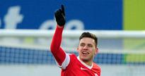 Schalke sweet on Szalai
