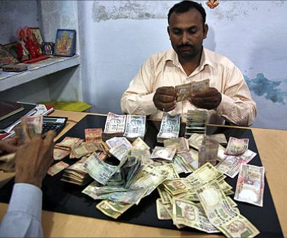 Chit fund scam: Left leaders meet Prez, PM, FM, seek CBI probe