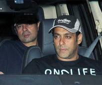 Snapshot: A day before Sanjay Dutt surrenders, Salman pays him a visit