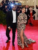 Pregnant Kim Kardashian Poses in String Bikini for Us Weekly Magazine Cover