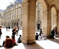 FRANCE: French MPs vote bill for lectures in English at French universities