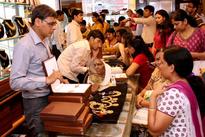 Brisk gold buying on lower prices